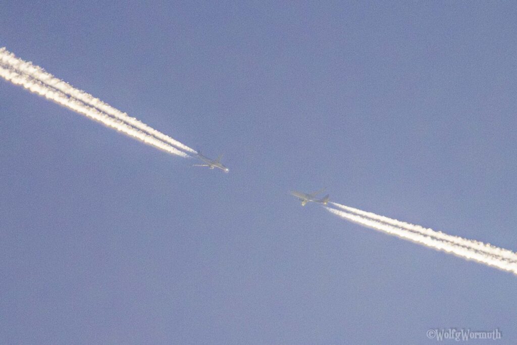 Flugzeuge am Himmel