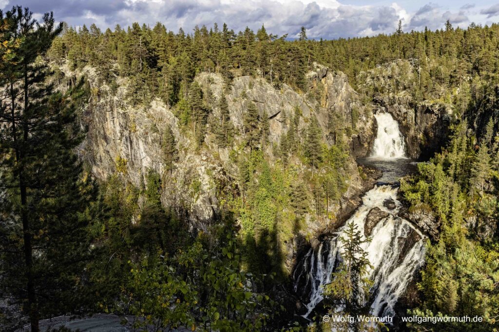 Der Muddusfallet (Wasserfall) in Norrbotten County Schweden. eine HDR Aufnahme.